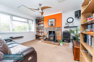 Sitting Room- click for photo gallery